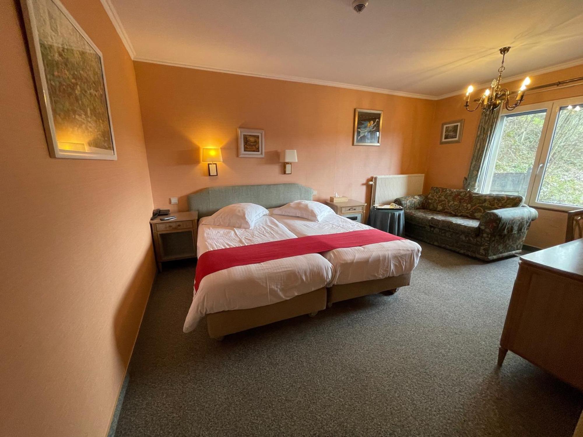 Le Cosy Hotel Bouillon Exteriör bild